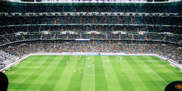 2023-2024赛季英超联赛冠军争夺战专题报道封面